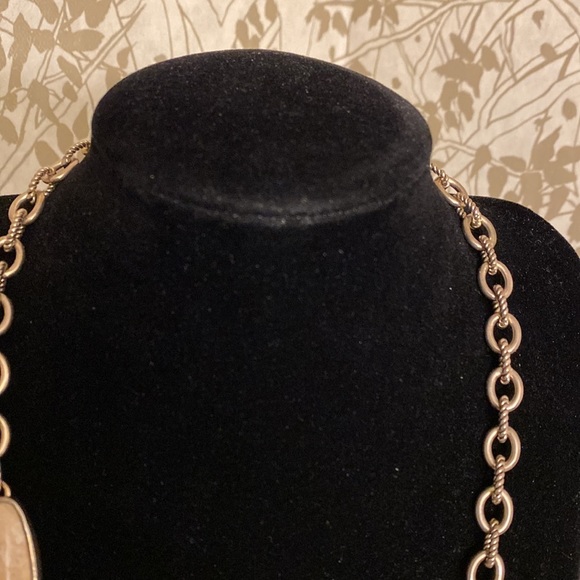 Statement Necklace in gems stones New in box - Picture 5 of 11